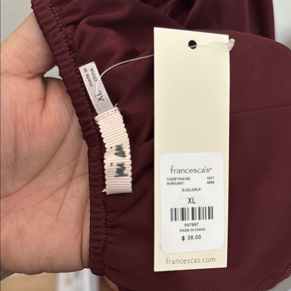 Francesca's Collections Red Ruffled - Picture 2 of 4